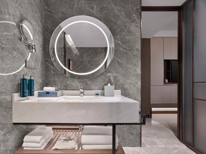 doubletree by hilton yantai golden coast hotel and suites