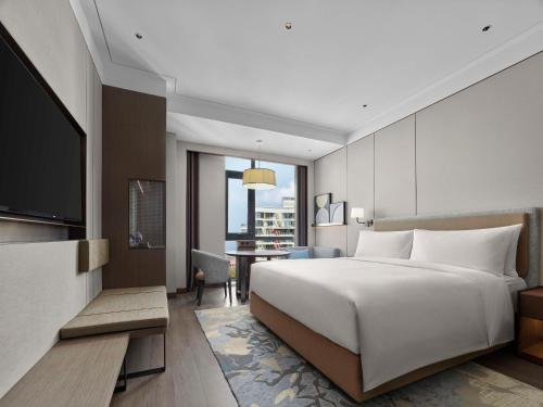 doubletree by hilton yantai golden coast hotel and suites