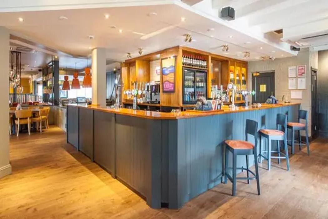 premier inn cambridge north girton