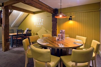 premier inn cambridge north girton
