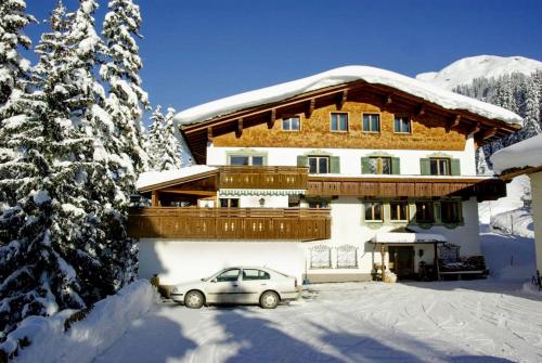 Alpenrose, Hotel-Pension,,4 star