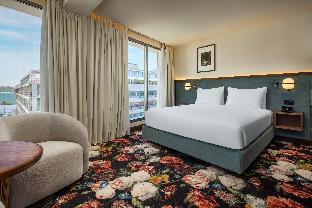 duo hotel lisbon curio collection by hilton