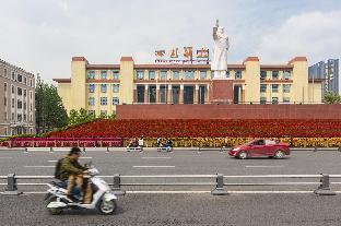 7 days inn chengdu tianfu square wenshuyuan metro station