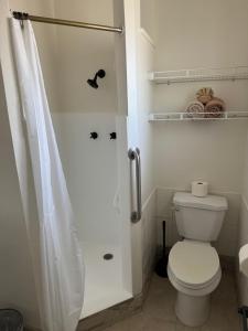 eastern sierra motor lodge