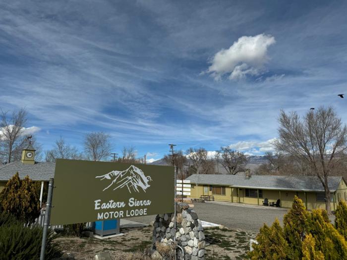 eastern sierra motor lodge
