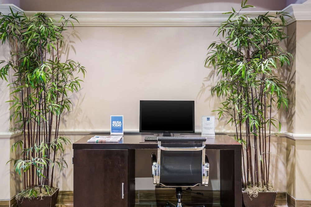 sleep inn and suites scranton dunmore