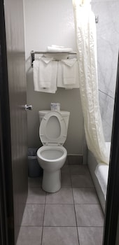 sonesta essential des moines