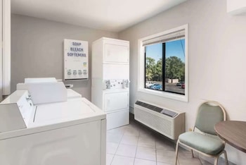 sonesta essential des moines