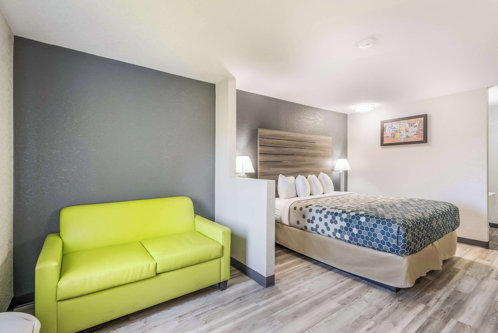 sonesta essential des moines