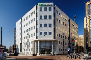 holiday inn express arnhem by ihg