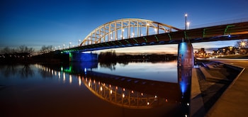 holiday inn express arnhem by ihg