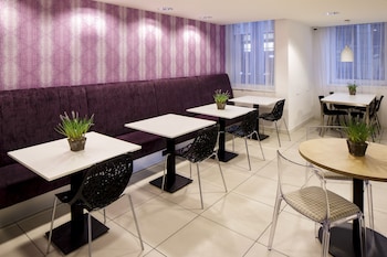 holiday inn express arnhem by ihg
