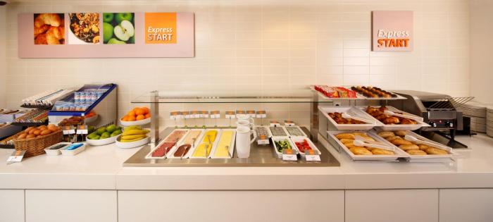holiday inn express arnhem by ihg