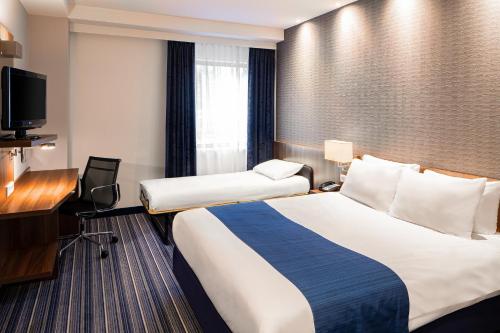 holiday inn express arnhem by ihg