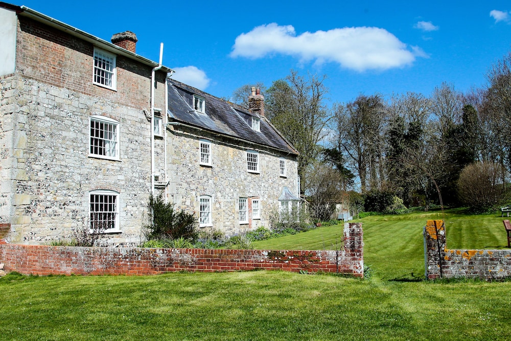 rollestone manor