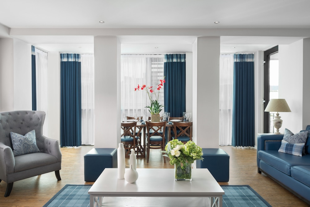 princes street suites