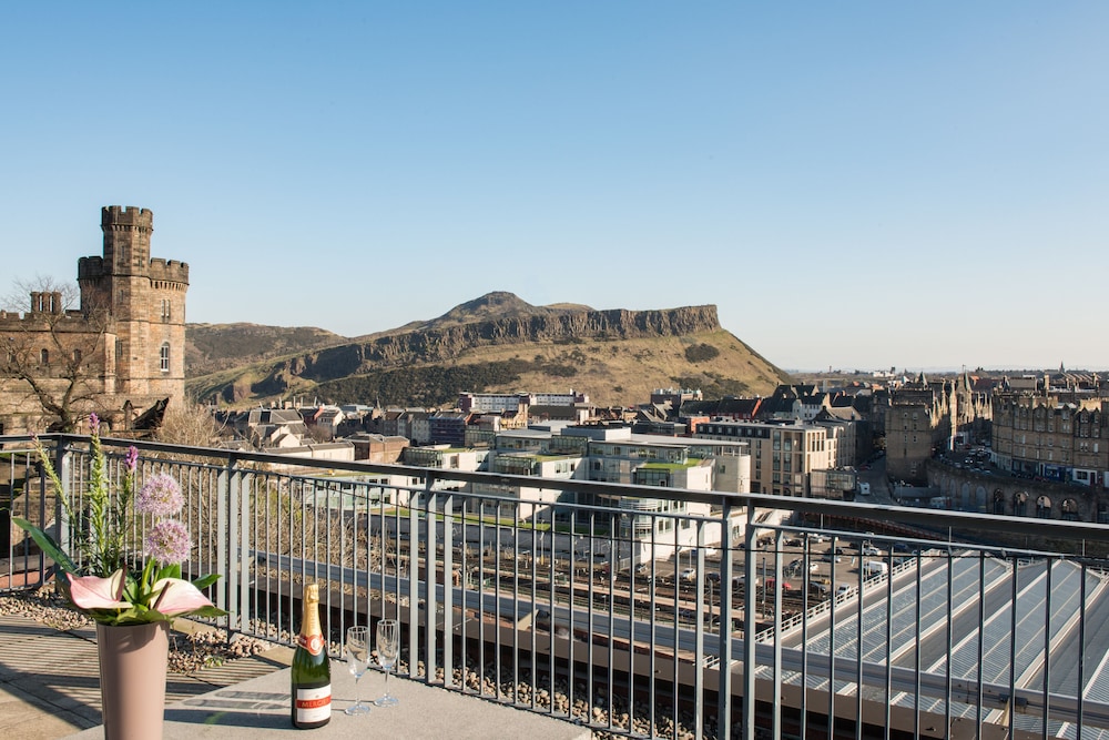 princes street suites