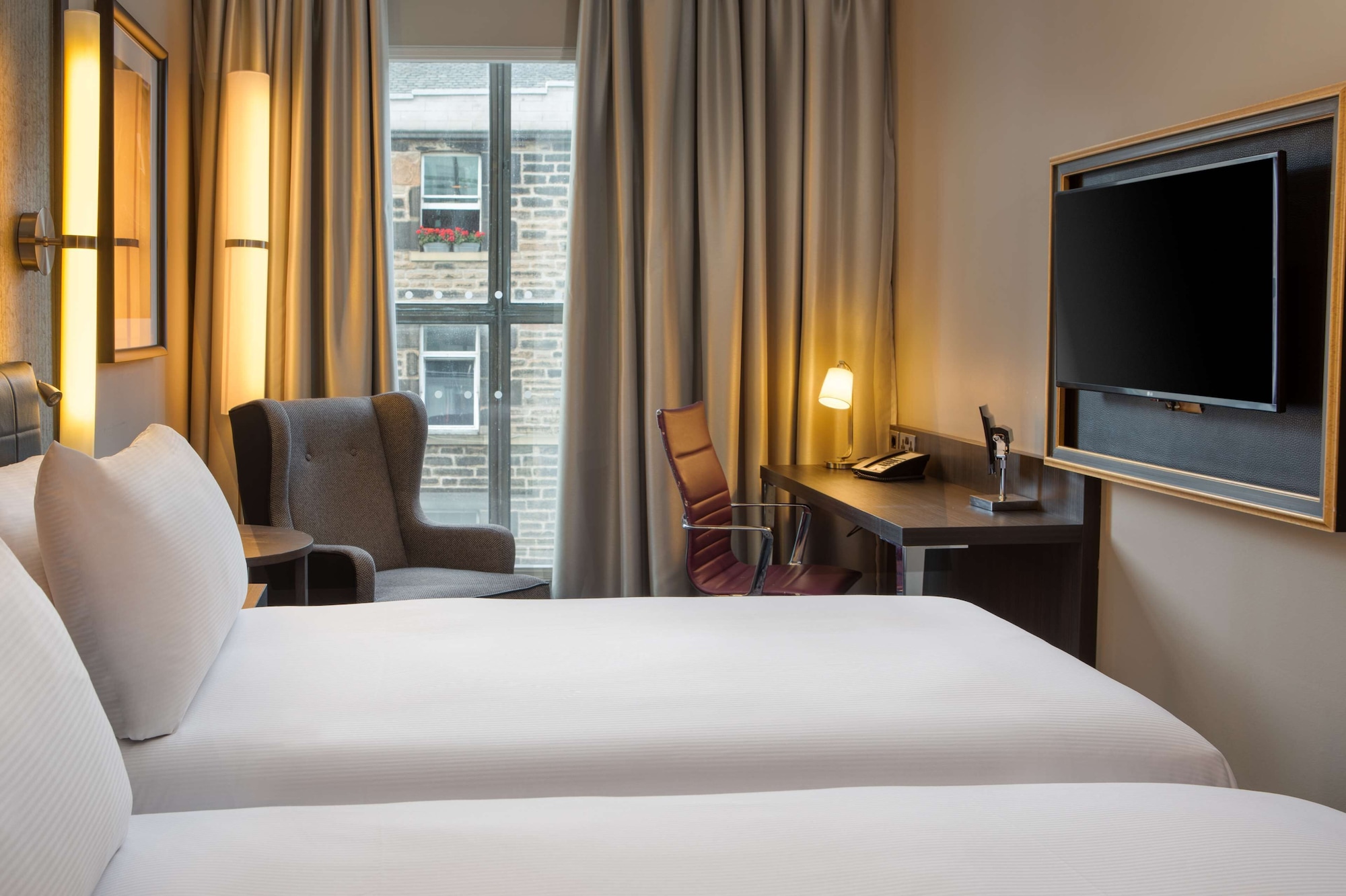 doubletree by hilton edinburgh city centre