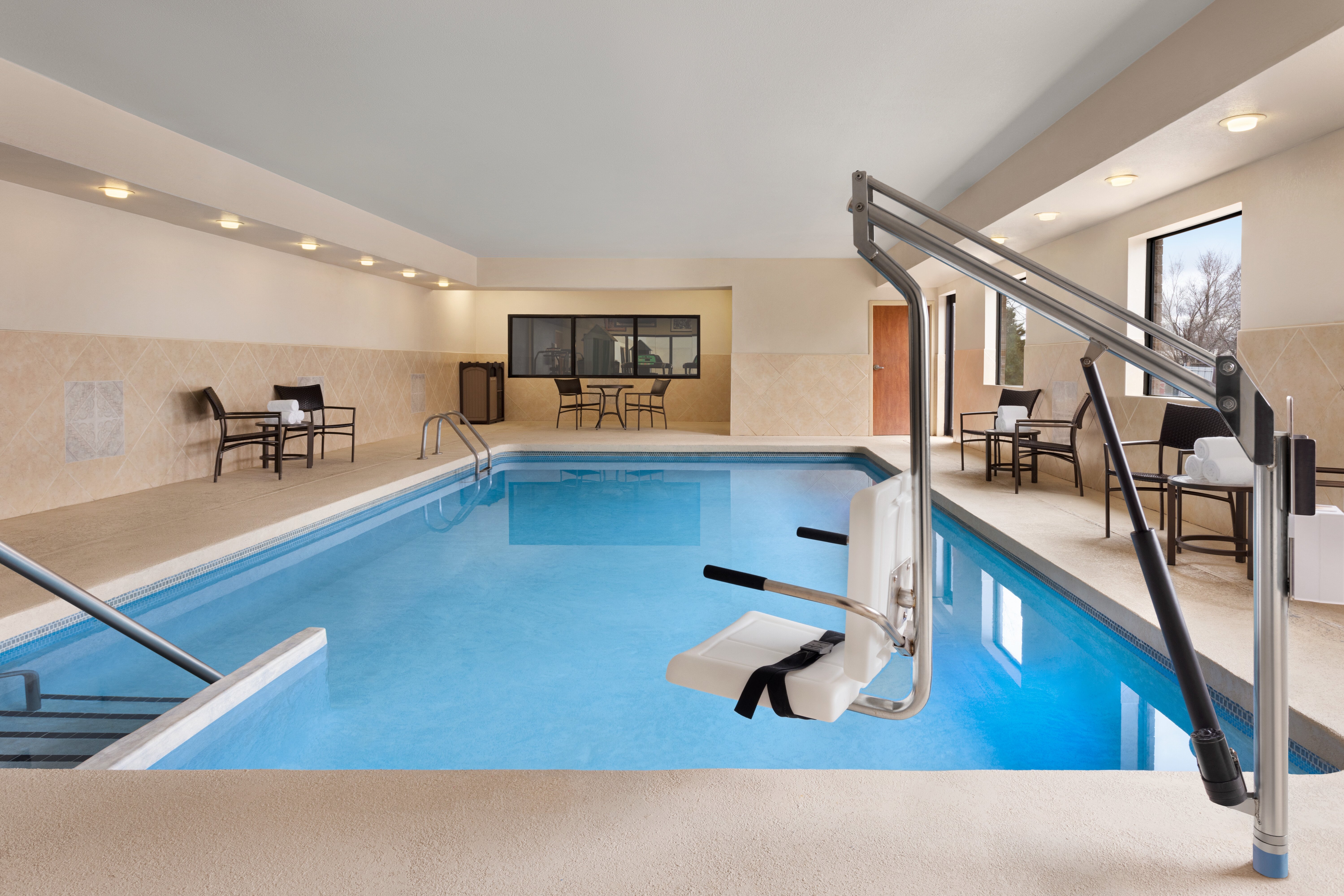 holiday inn express hotel and suites edmond by ihg