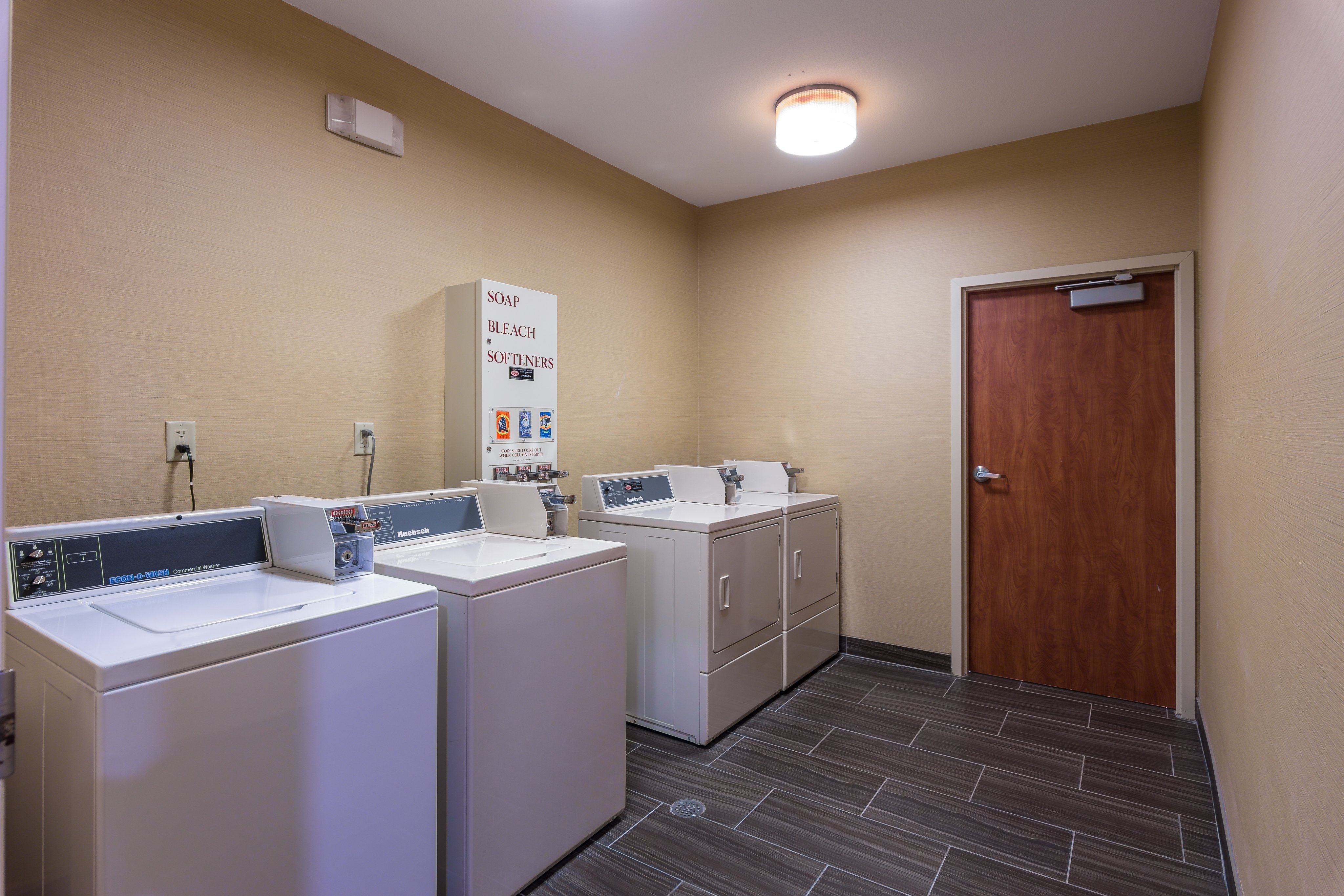 holiday inn express hotel and suites edmond by ihg
