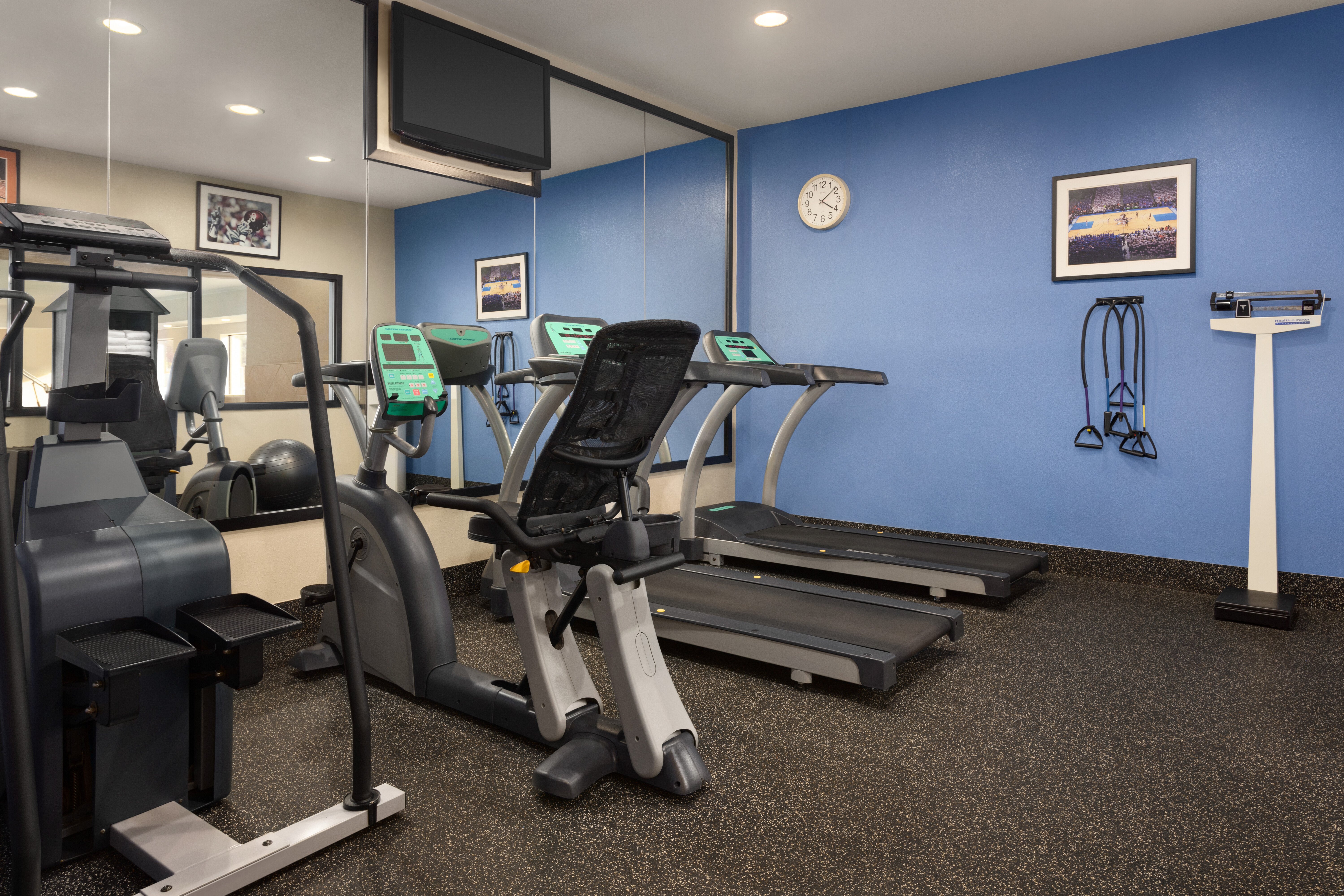 holiday inn express hotel and suites edmond by ihg