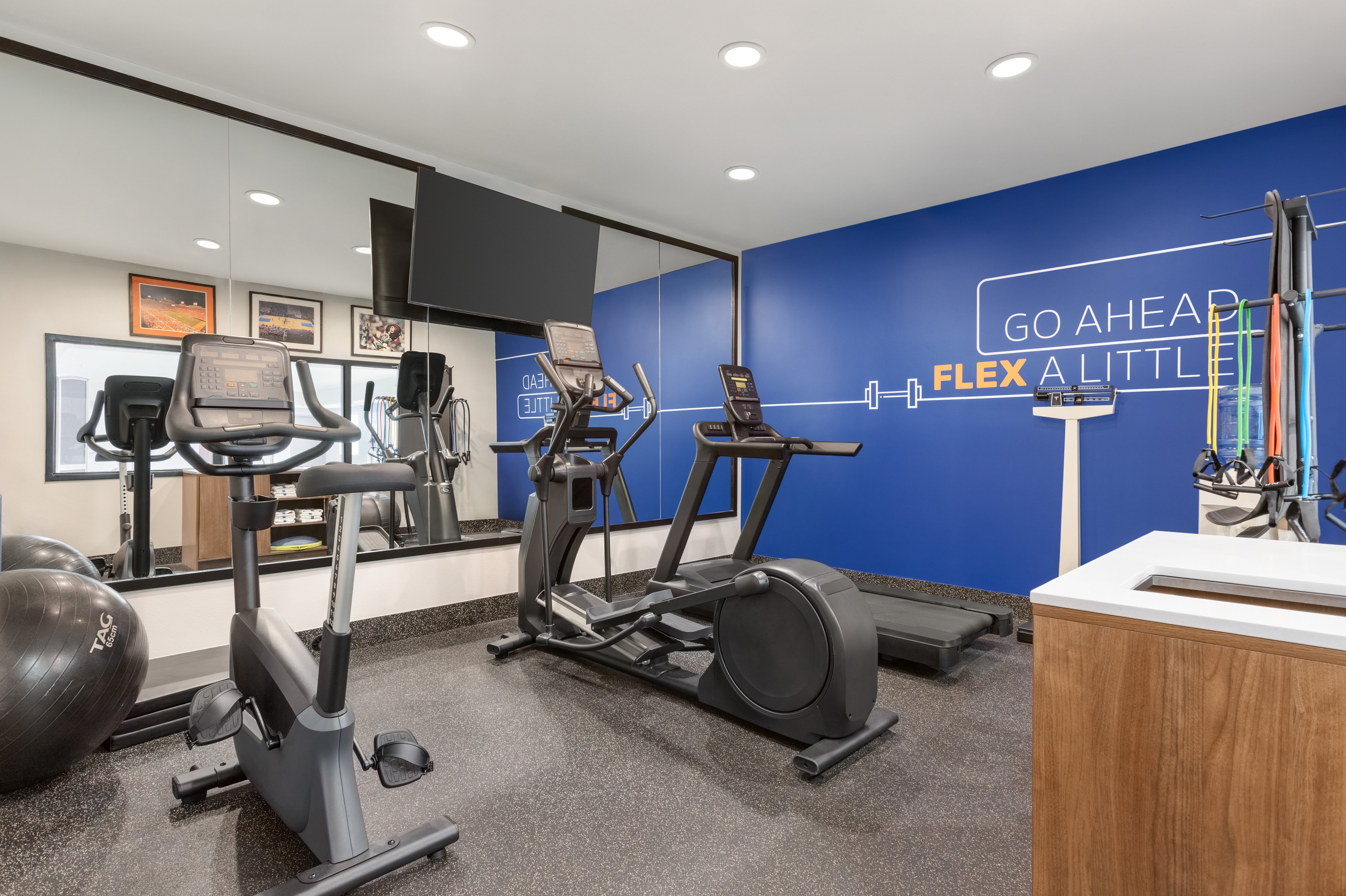 holiday inn express hotel and suites edmond by ihg