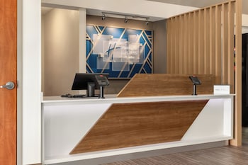 Holiday Inn Express Hotel & Suites Edmond By Ihg,Oklahoma>>Edmond,3 star