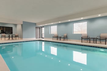 Holiday Inn Express Hotel & Suites Edmond By Ihg,Oklahoma>>Edmond,3 star