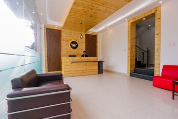 Eliot Exotica,,3 star