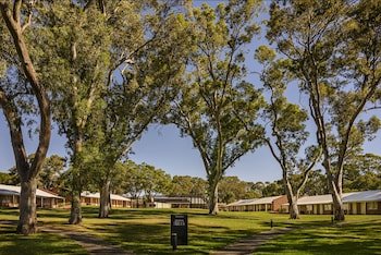 Serafino Mclaren Vale,Dingabledinga>>Adelaide,4 star