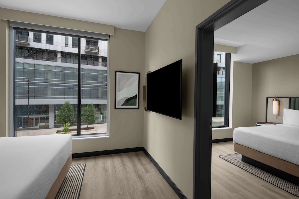 embassy suites by hilton madison downtown