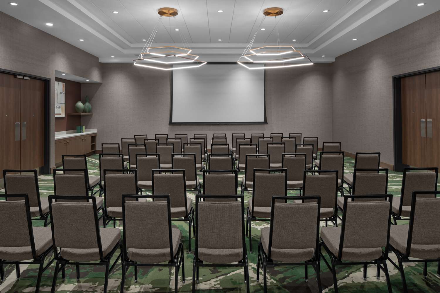 embassy suites by hilton madison downtown