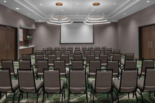 embassy suites by hilton madison downtown