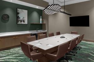 embassy suites by hilton madison downtown