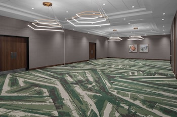embassy suites by hilton madison downtown