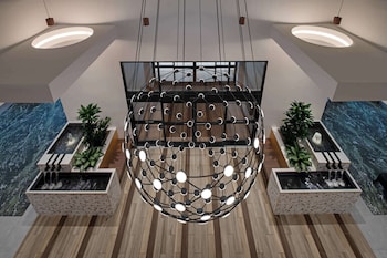embassy suites by hilton madison downtown