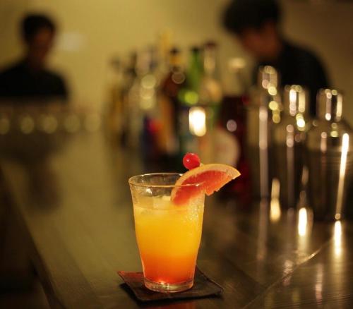 en hostel and cafe bar