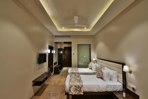 enrise by sayaji ahmednagar