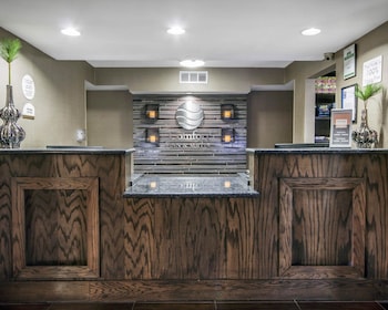 Comfort Inn & Suites I-10 Airport,El Paso International Airport>>El Paso,3 star