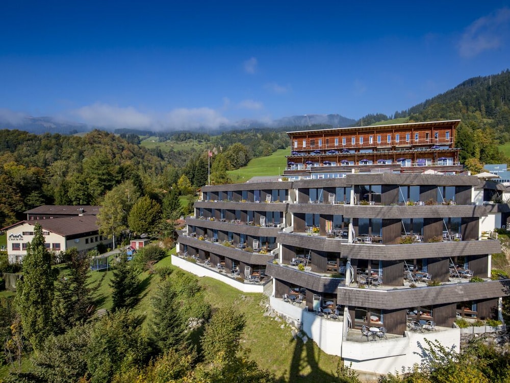 Hotel Panorama,Gstaad>>Bern,3 star