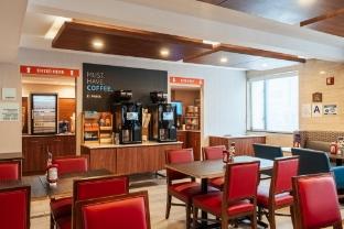 holiday inn express maspeth by ihg