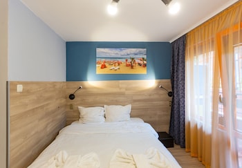 family hotel jemelly