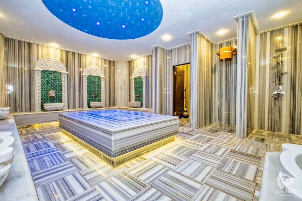 evin park suit and spa