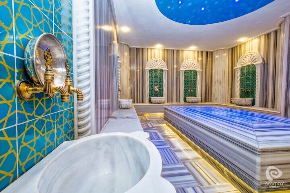 evin park suit and spa