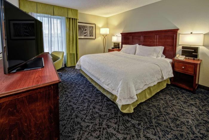 hampton inn by hilton charlotte matthews