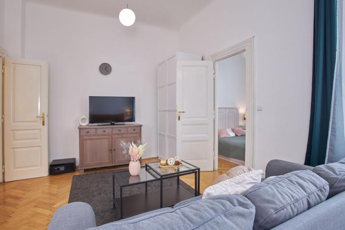 charles bridge premium apartments