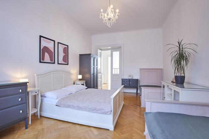 charles bridge premium apartments