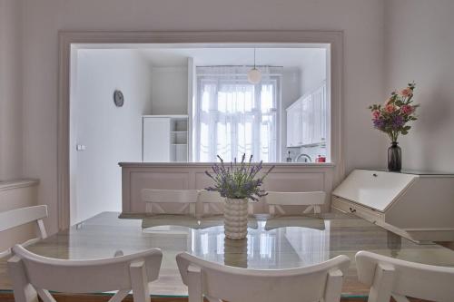 charles bridge premium apartments