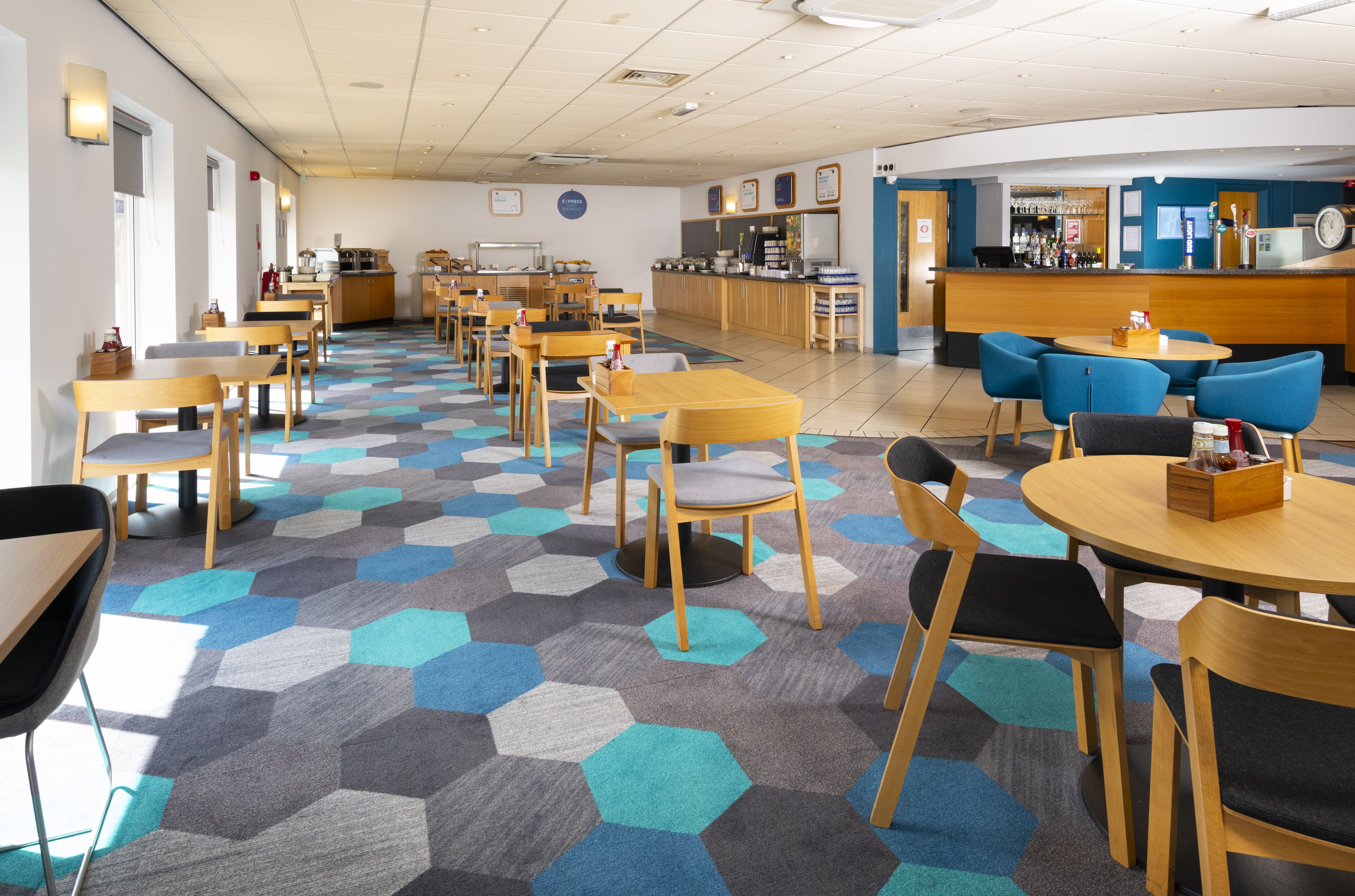 holiday inn express gloucester south by ihg