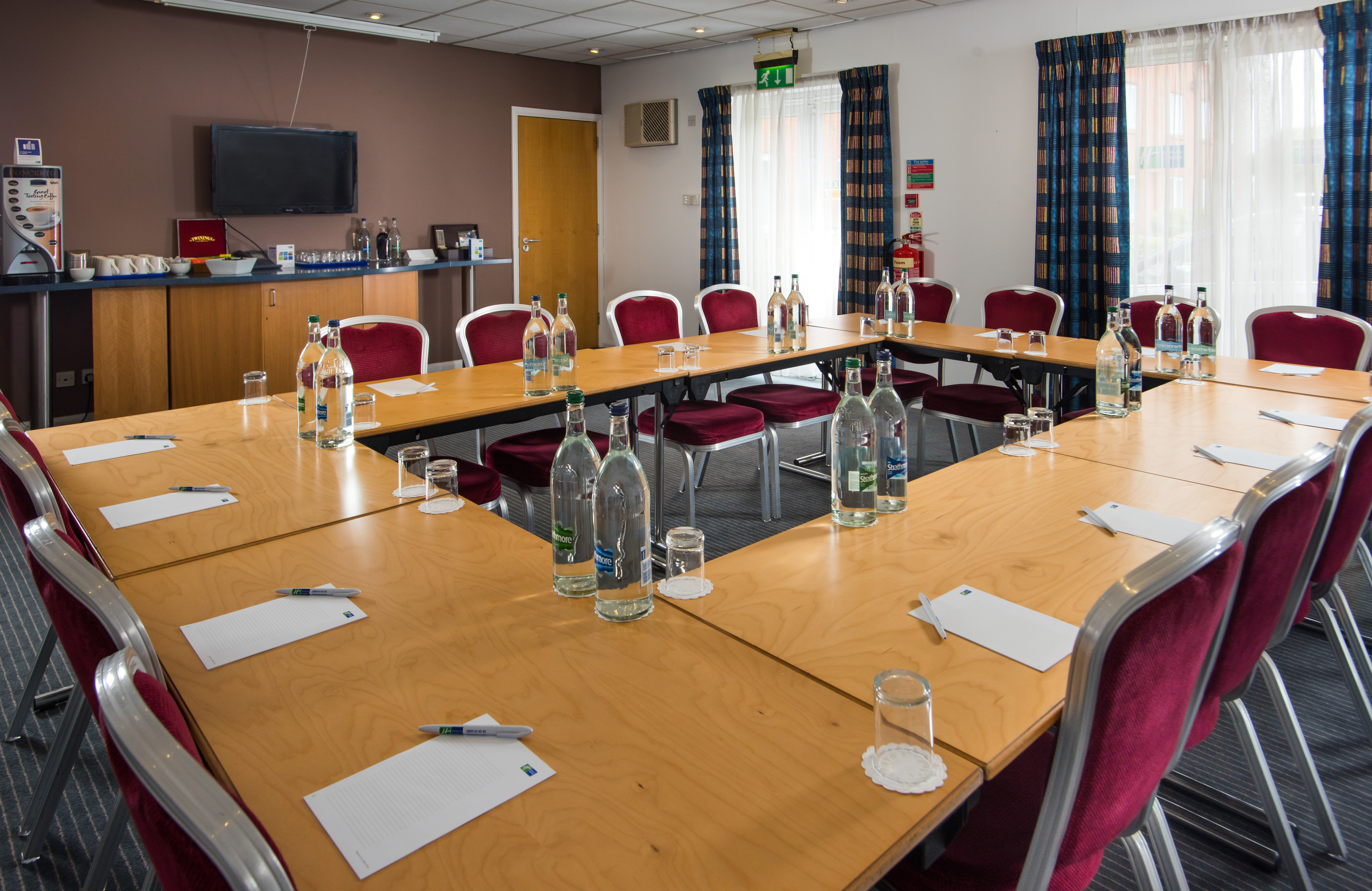 holiday inn express gloucester south by ihg